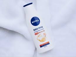 chống nắng Nivea Instant White
